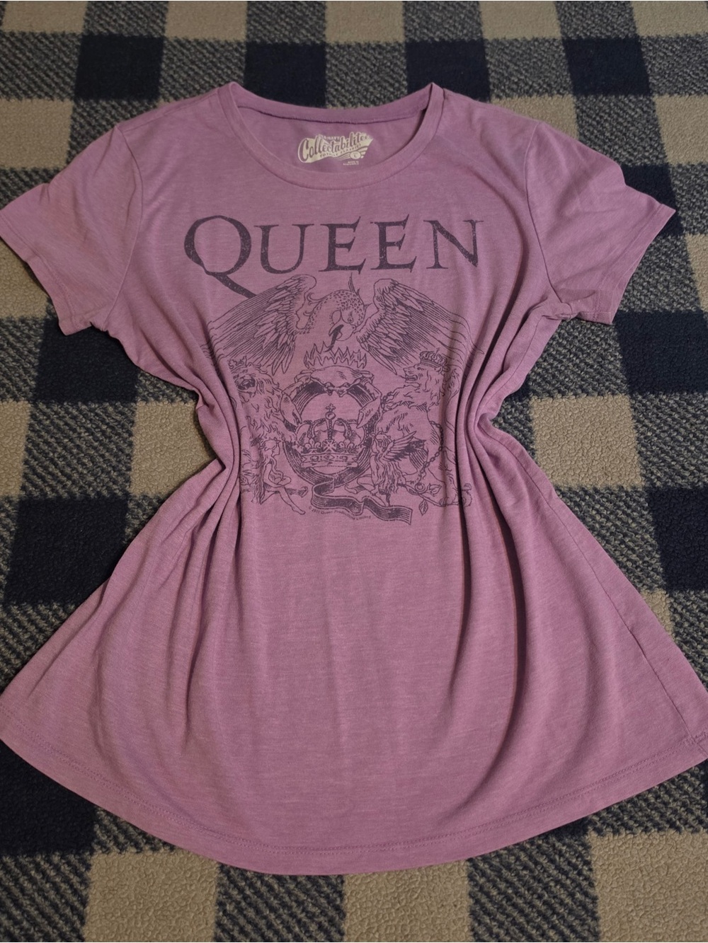 scene emo style Queen band tee